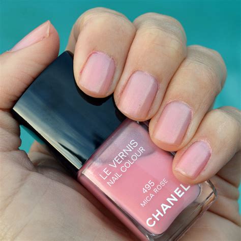 chanel rose moire nail polish|Chanel nail varnish colors.